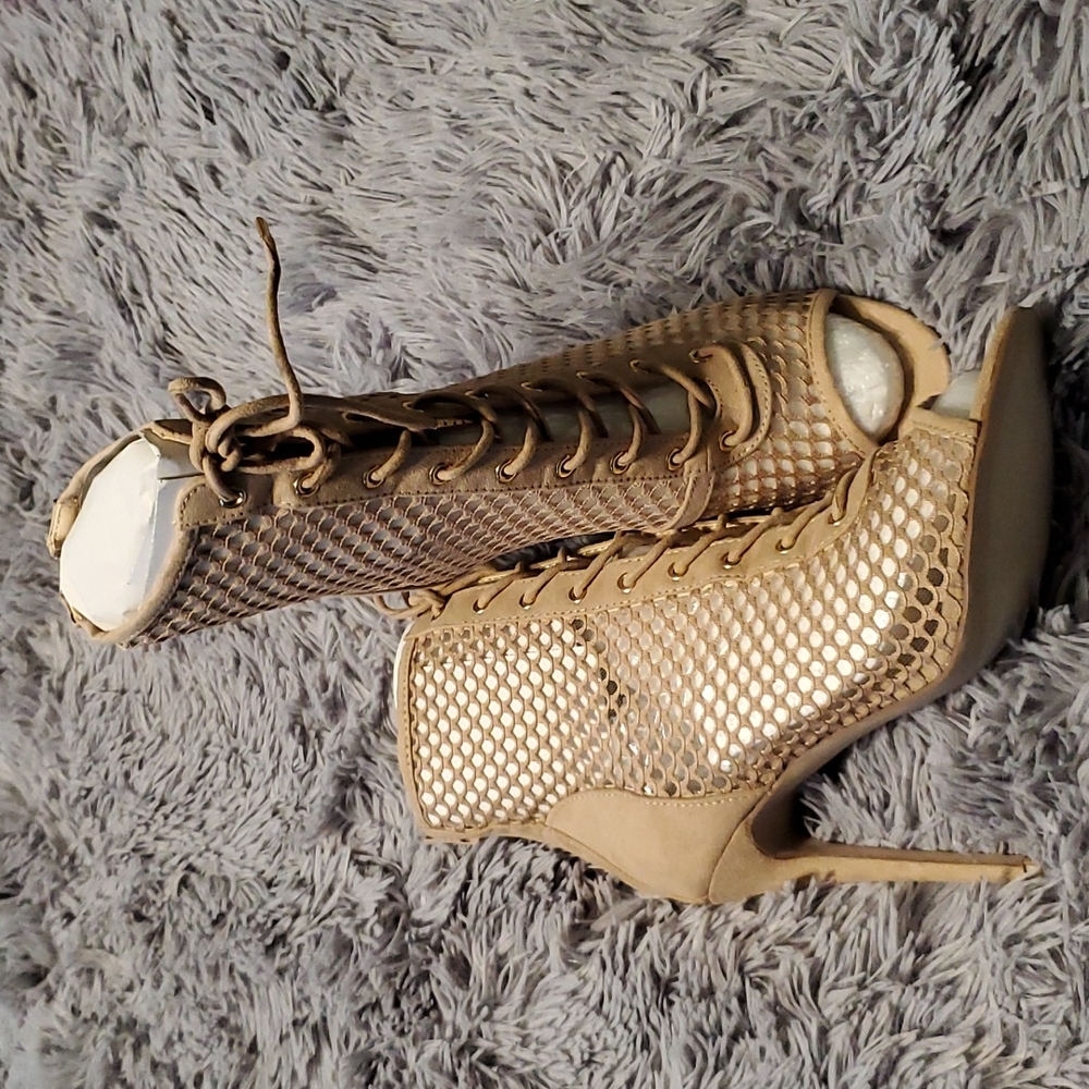 Tan lace up size 8 shoedazzle bootie sandals New no tags